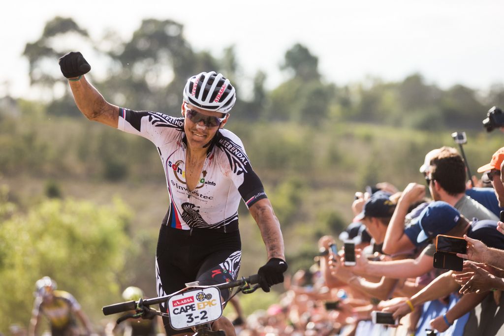 Jaroslav Kulhavy (Investec-Songo-Specialized) punches the air