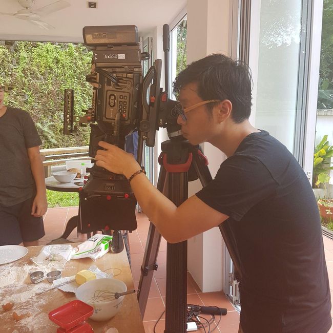Zake-Productions-Kitchen-Table-Side