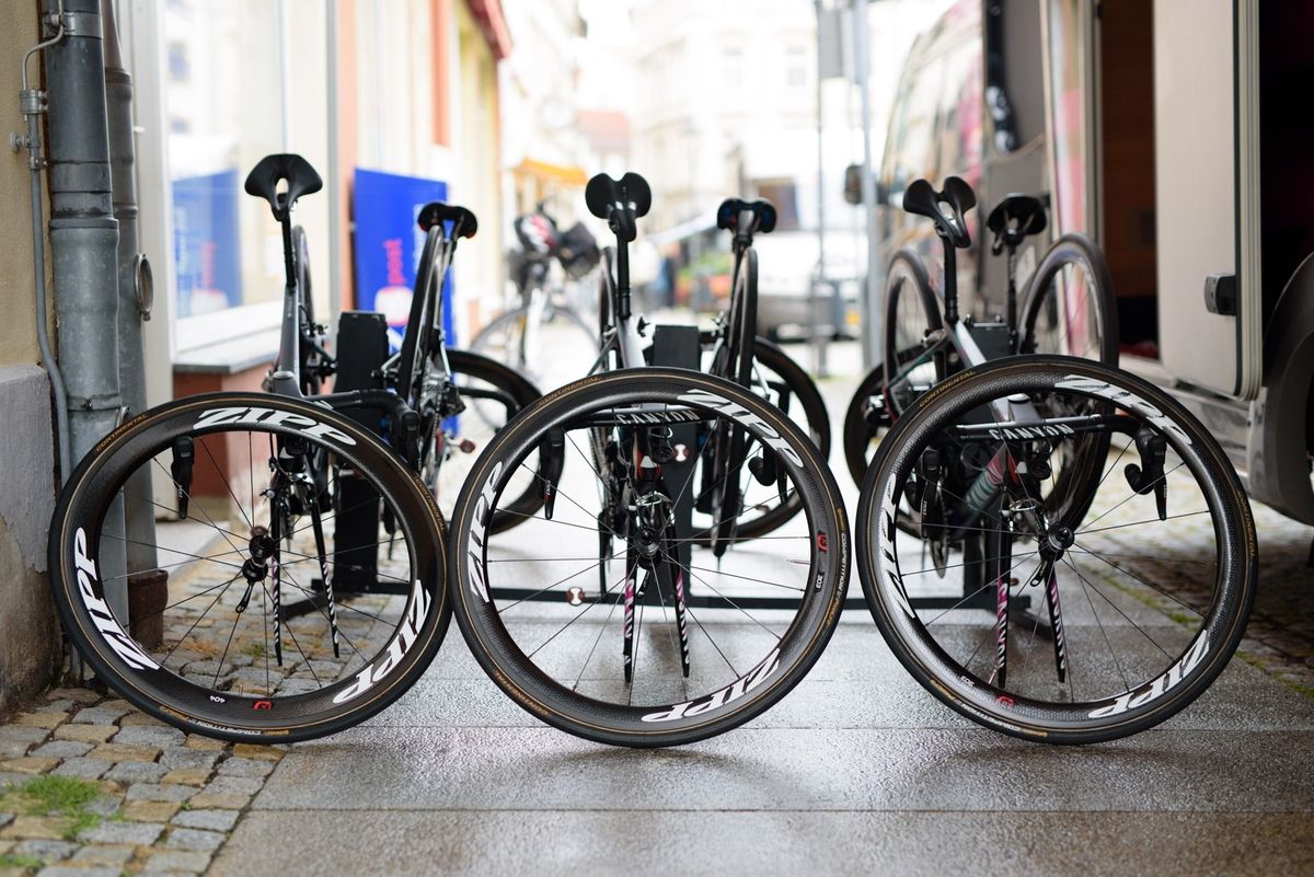 Pre-race preparations ahead of at Th&uuml;ringen Rundfarht 2016 - Stage 3
