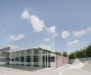 Exterior view of The Invisible School, by ABLM Arquitectos, Salamenca, Spain