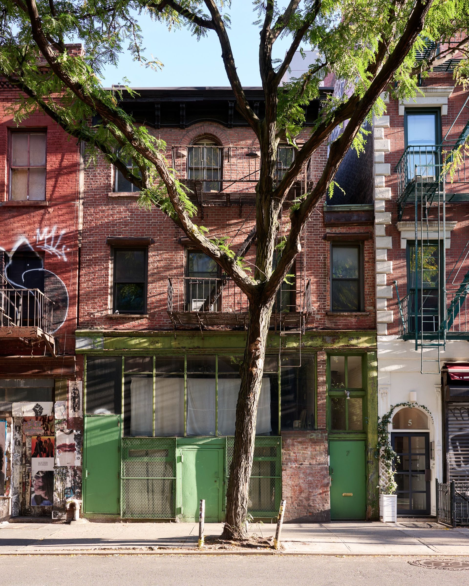 june leaf apartment