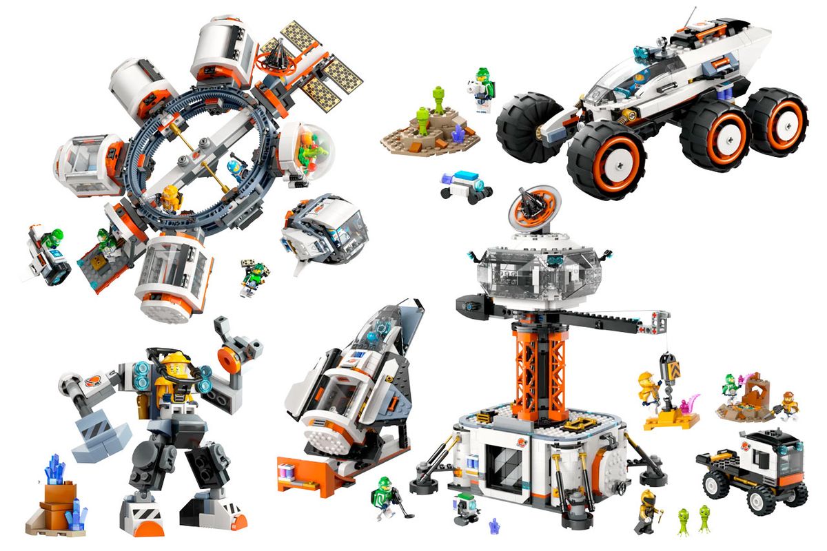 New year, new Lego 'Space' sets Mars bases, rockets and rovers span