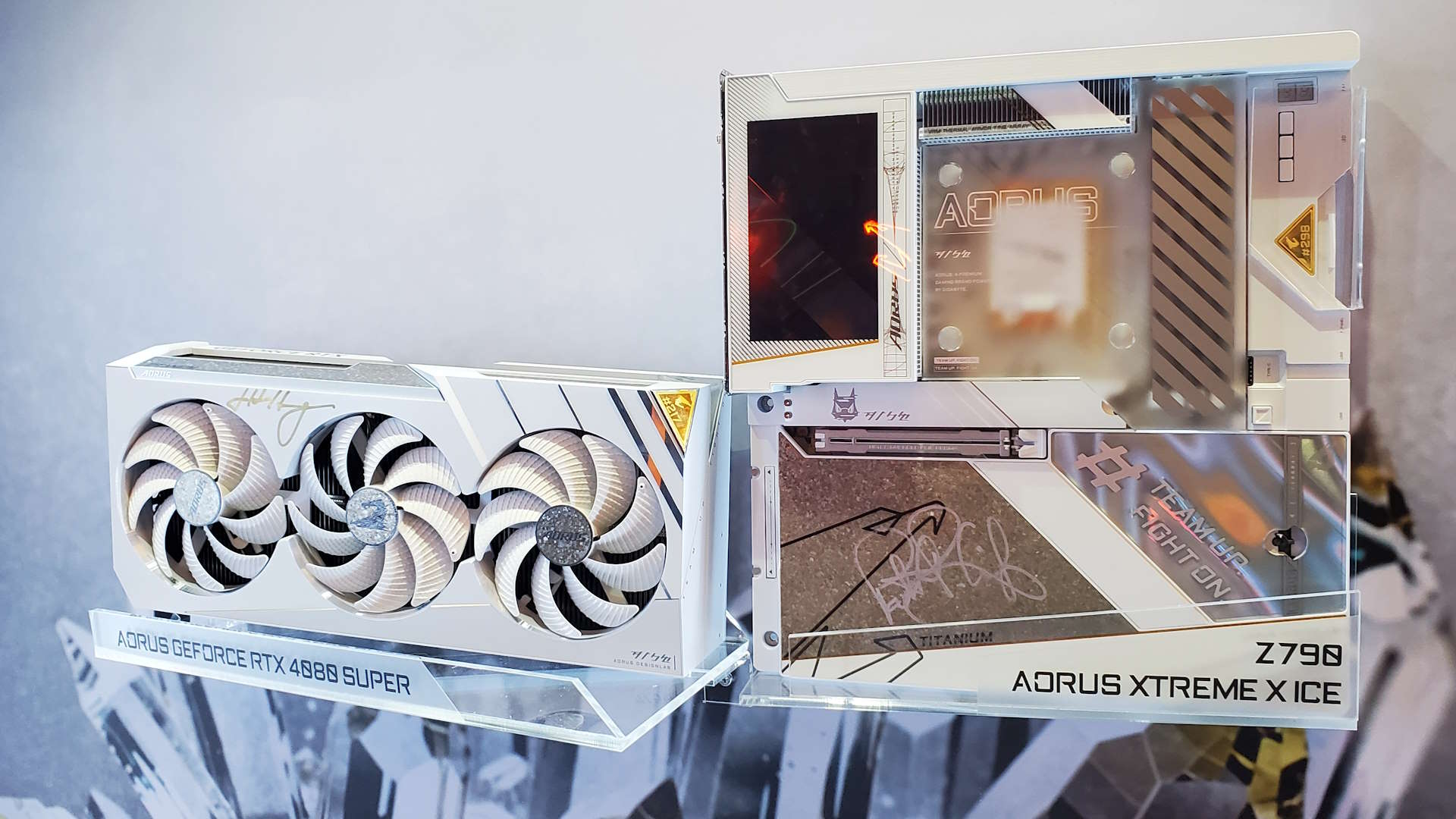 Gigabyte's been autograph hunting with signatures from Jen-Hsun, Pat, and Lisa for some of its GPUs and motherboards