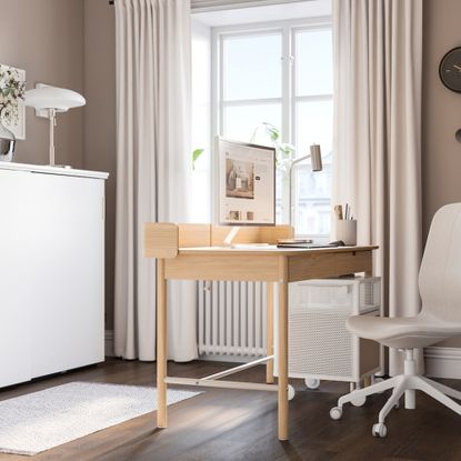 IKEA RIDSPO desk in room