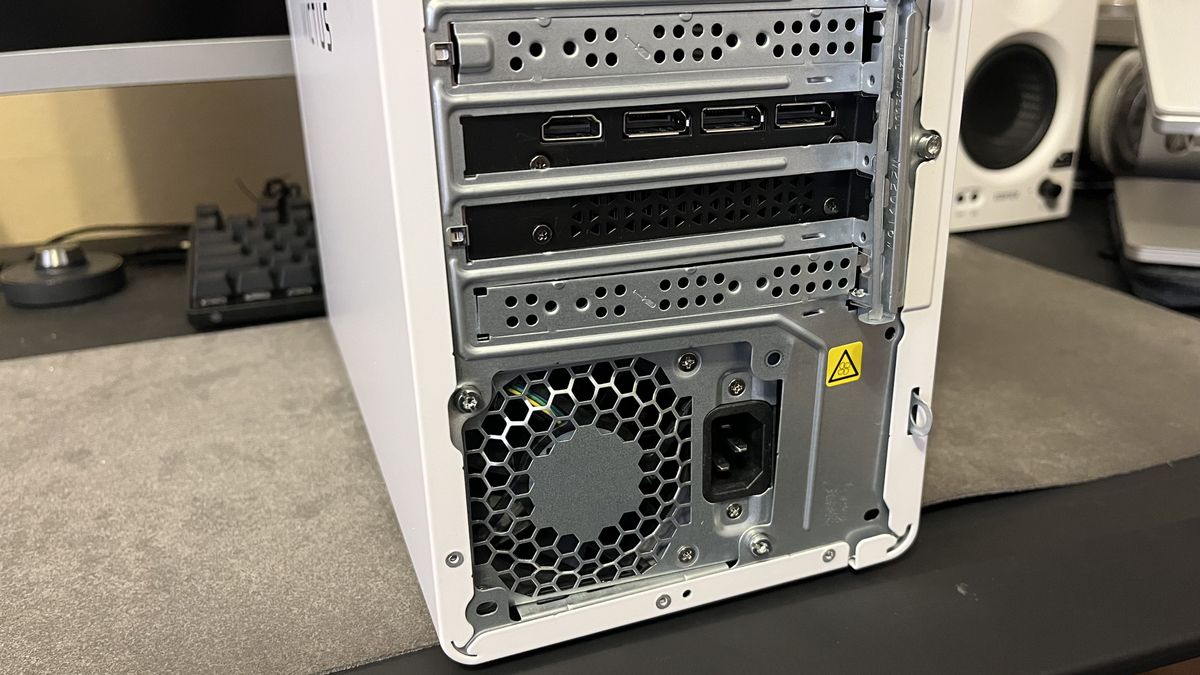 HP Victus 15L