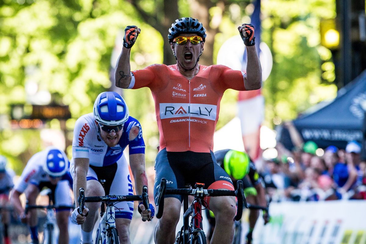 Brad Huff (Rally) wins the Criterium National Championships ahead of a battered John Murphy (UHC).