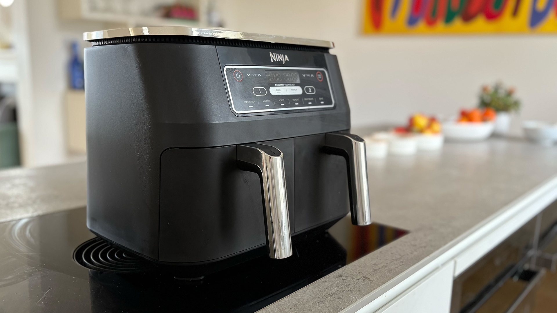 Dual air fryer place on a hob