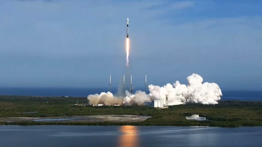 SpaceX Just Launched A Powerful Sirius XM Satellite Into Orbit And ...