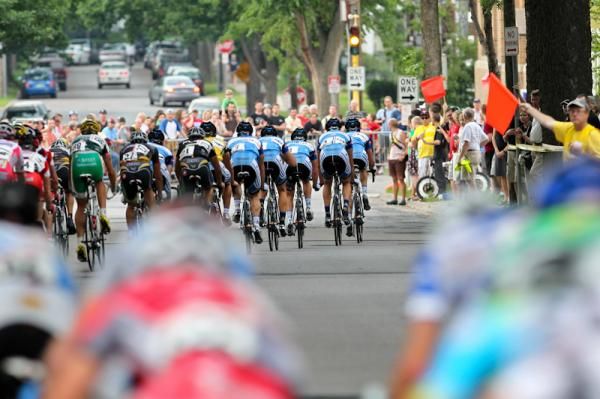 The blue train of UnitedHealthcare keeping the field strung out.