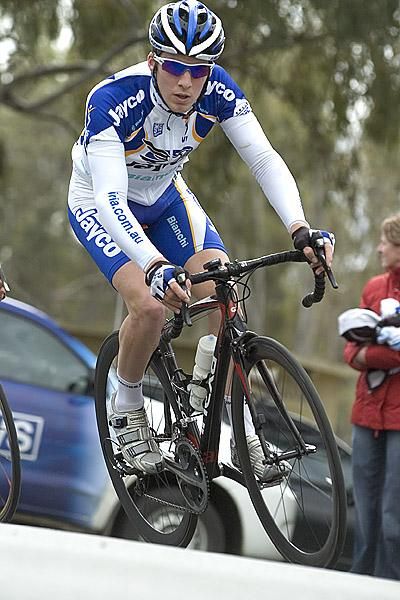 Alex Smyth (Jayco/VIS) corners out of the home straight in Echuca.