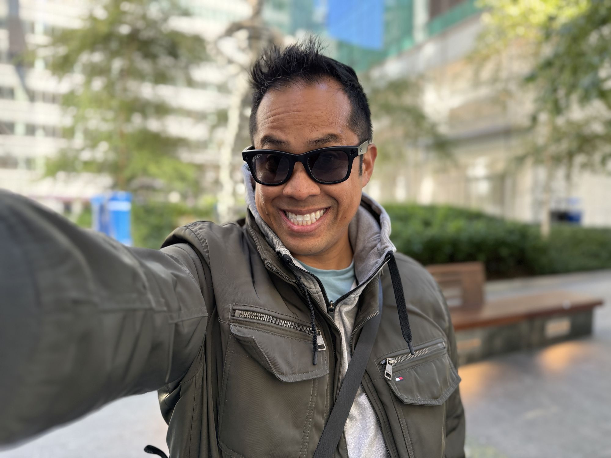 Apple iPhone 16 Pro Max portrait sample.