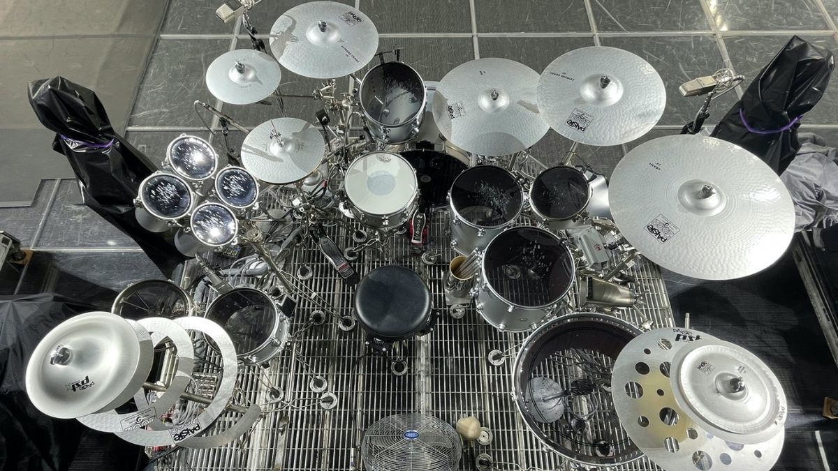 Chad Smith's Paiste cymbal setup 2022