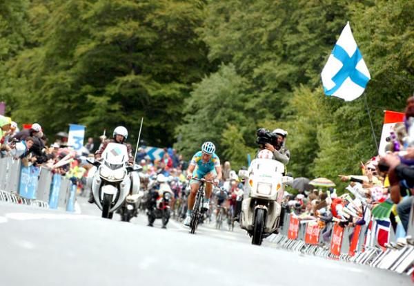 Alexandre Vinokourov (Astana) couldn't hold off the group of favourites.