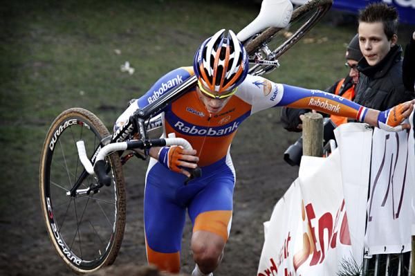 Lars Boom (Rabobank) runs at the Dutch cyclo-cross championships