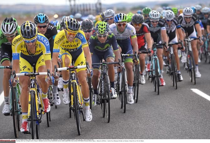 Tinkoff-Saxo pushes the pace