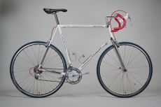 2015 Colnago Arabesque road bike shot from the side