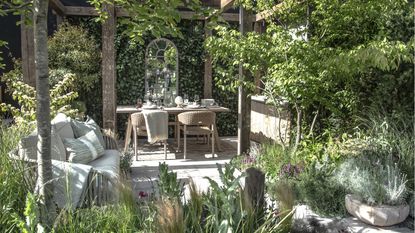 Chelsea Flower Show 2026 outdoor dining