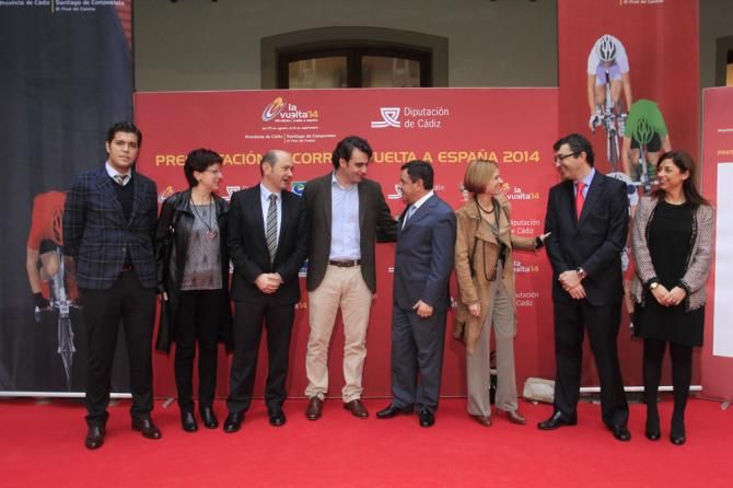 Dignitaries arrive for the presentation of the 2014 Vuelta a Espa&ntilde;a route