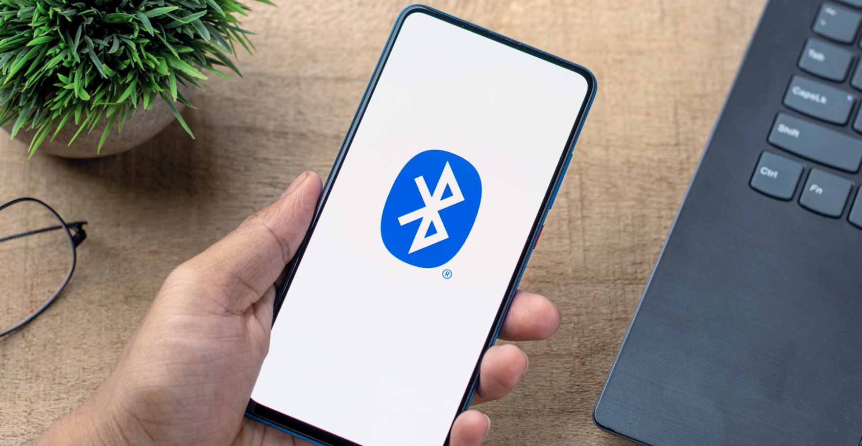 Bluetooth logo on phone