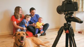 Home photography ideas: Take a family photo with Wi-Fi on your camera