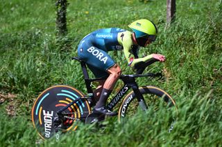 2024 Itzulia Basque Country stage 1: Primoz Roglic in action