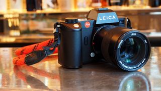 187MP Leica! The Leica SL2 now shoots massive megapixel images