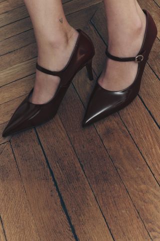 Heeled Shoes With Buckle Detail