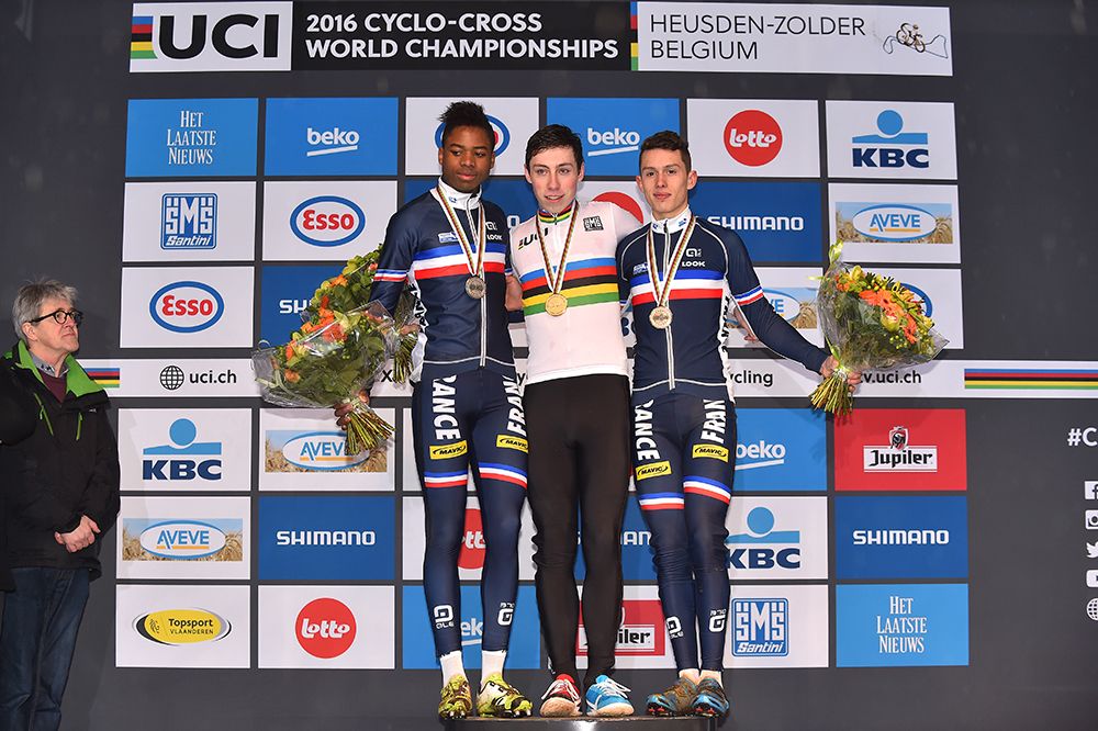 Jesn Dekker (Netherlands) beat Mickael Crispin and Thomas Bonnet (France) in Zolder.