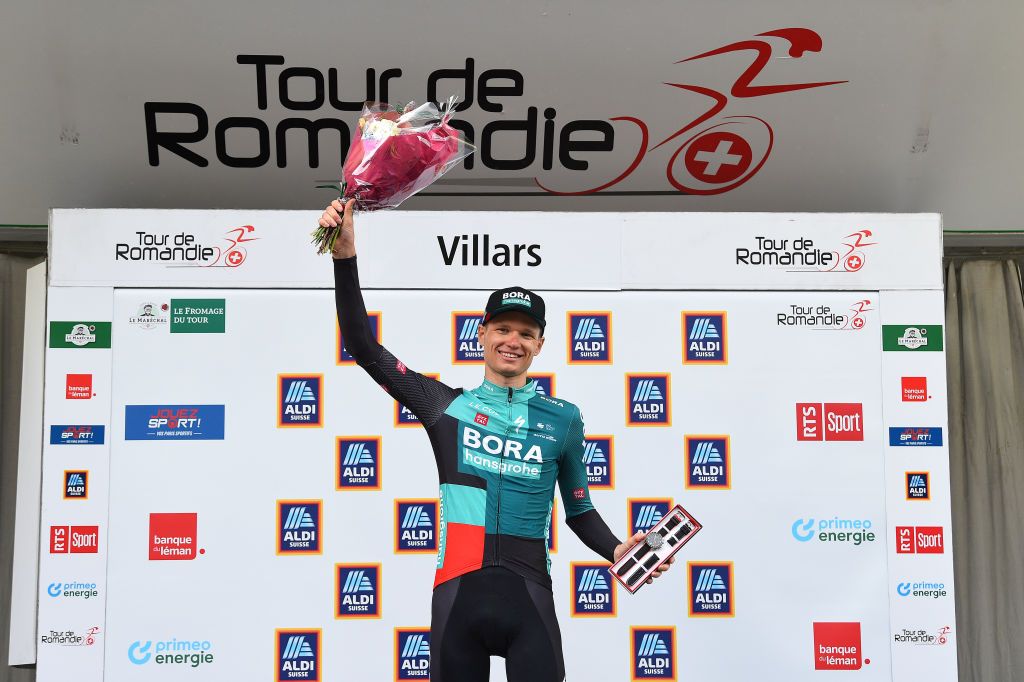 VILLARSSUROLLON SWITZERLAND MAY 01 Aleksander Vlasov of Russia and Bora Hansgrohe Team celebrates at podium as stage winner during the 75th Tour De Romandie 2022 Stage 5 a 1584km Individual Time Trial stage from Aigle to VillarssurOllon 1256m ITT TDR2022 on May 01 2022 in VillarssurOllon Switzerland Photo by Dario BelingheriGetty Images