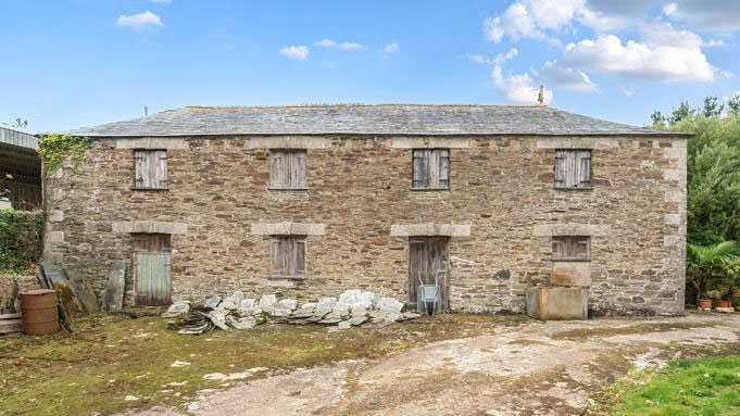 Tolcarne Merock in Mawgan Porth