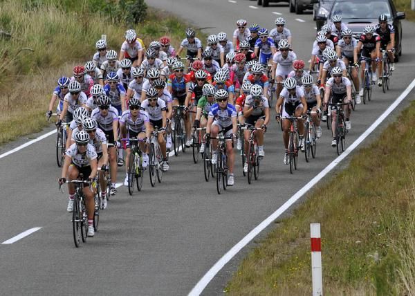 The peloton are in no hurry as they approach the town of Pahiatua.