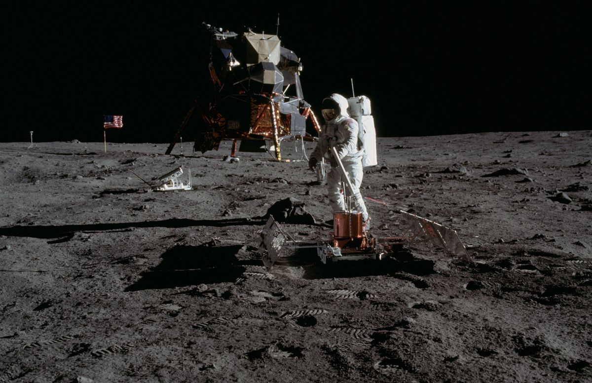 Apollo 11 Flight Log, July 20, 1969: The Moon Landing | Space