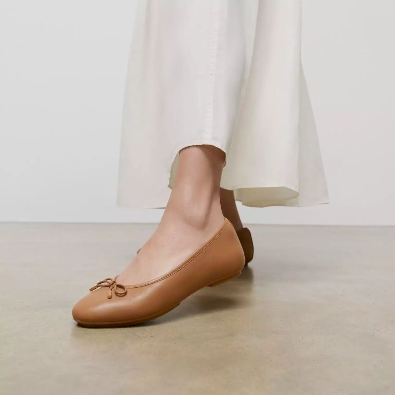 DELICATO Bow Soft Leather Ballerinas on model