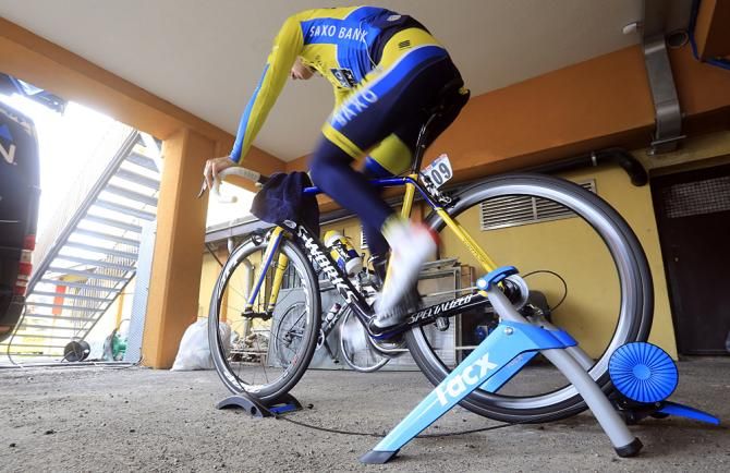 Michael Rogers opts to ride the turbo trainer