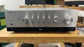 Yamaha R-N800A streaming amplifier on wooden hi-fi rack in test room