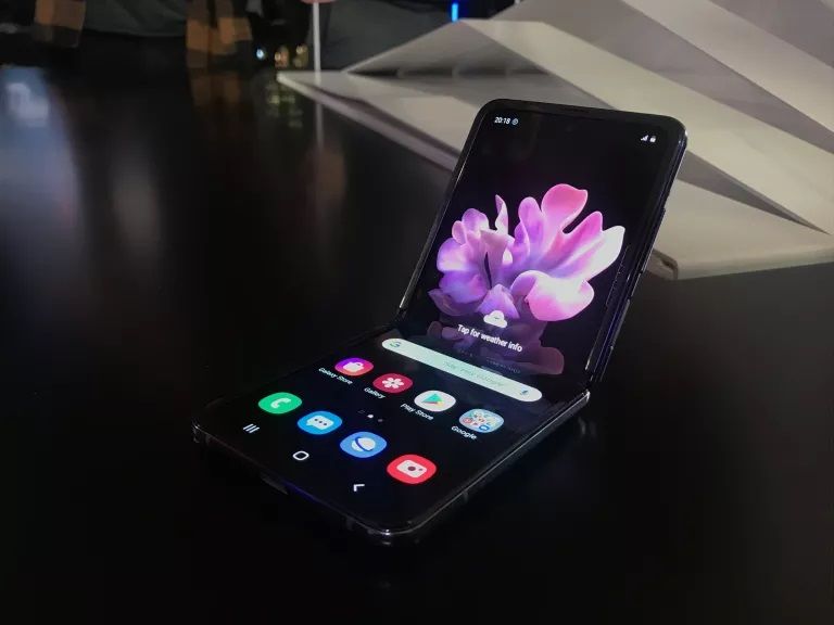 Galaxy Z Flip gets a rival with the new Huawei foldable | T3