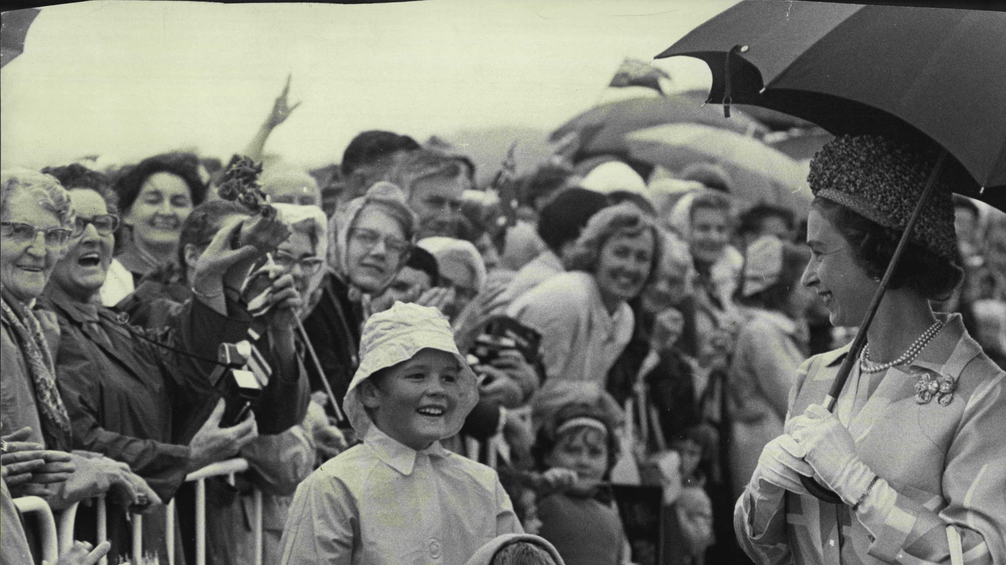 The Queen is greeted as she arrives in Canberra