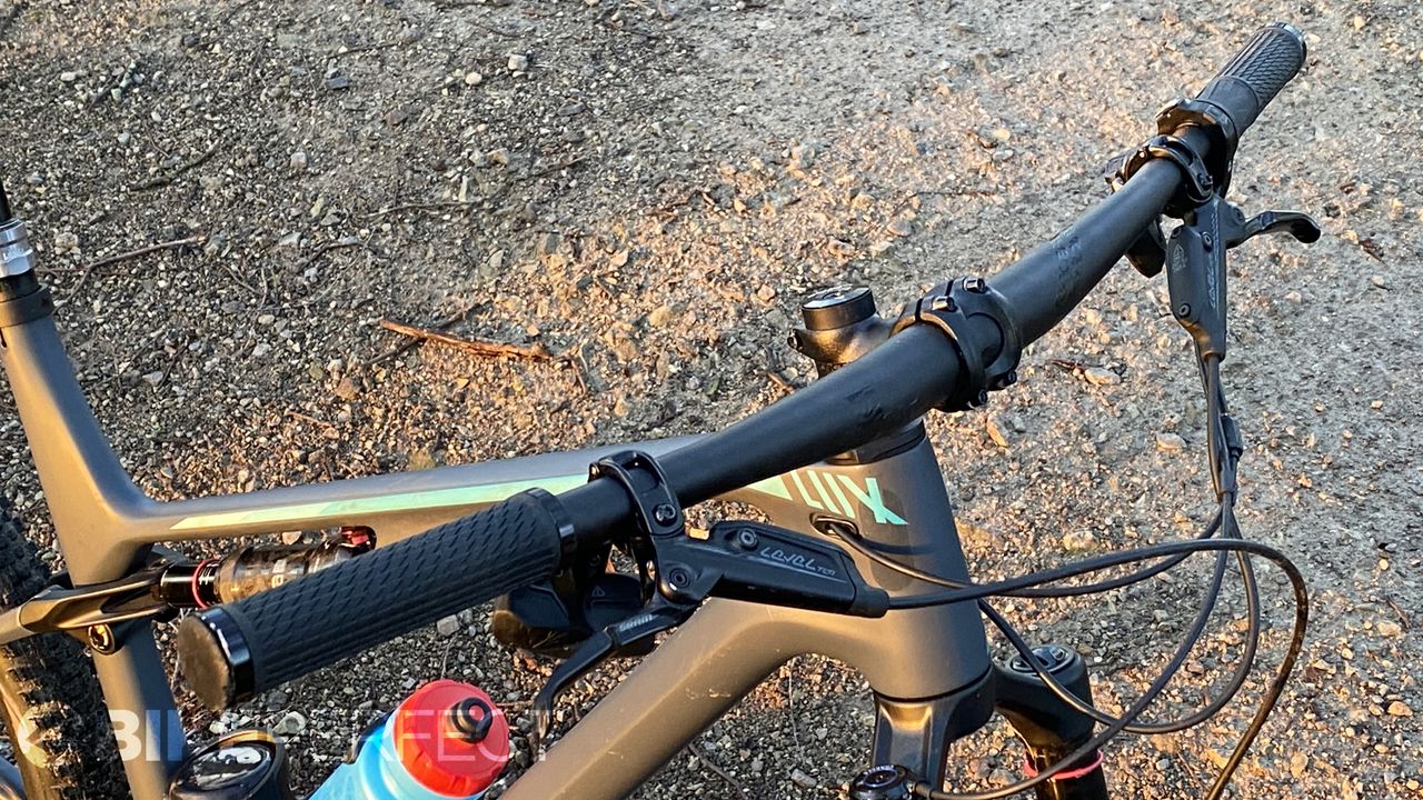 Canyon Lux Trail CF8 cockpit setup