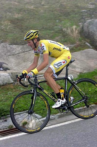 Jos&eacute; Angel Gomez (Saunier Duval) slipped from second overall to 10th