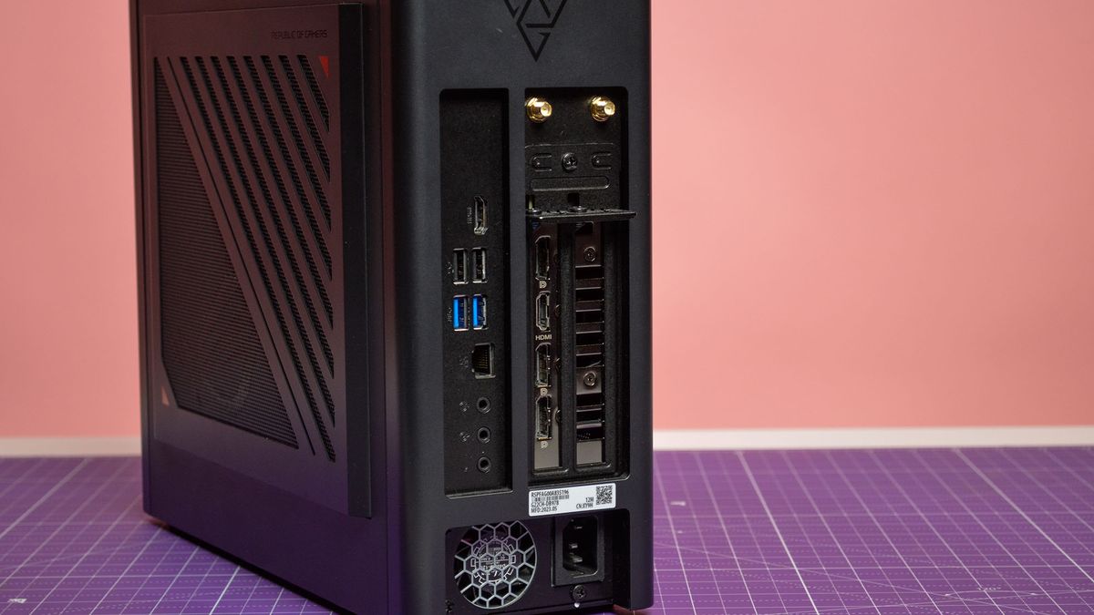 Asus ROG G22CH review: the Intel NUC Extreme lives on, at least in ...