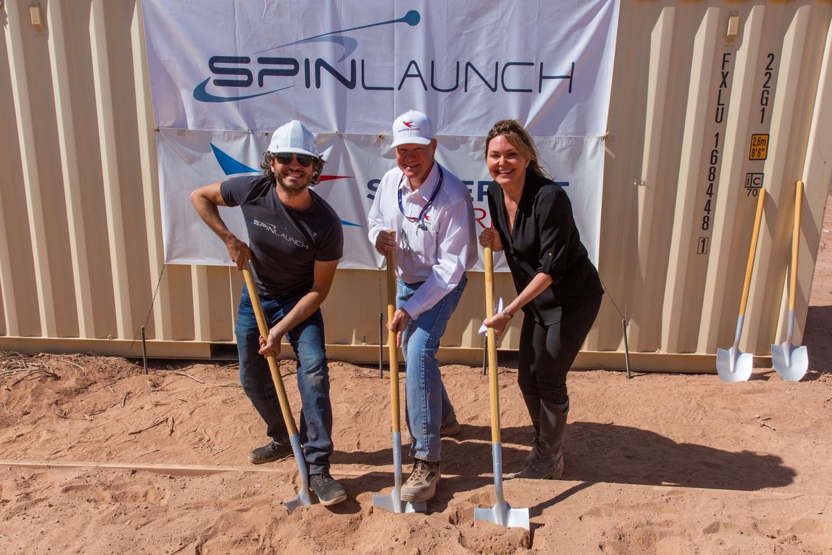 SpinLaunch CEO Jonathan Yaney (left), Spaceport America CEO Dan Hicks (center) and New Mexico Economic Development Department Secretary Alicia Keyes mark the start of construction on a $7 million SpinLaunch test facility on May 7, 2019.