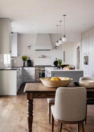 A neutral-colored kitchen