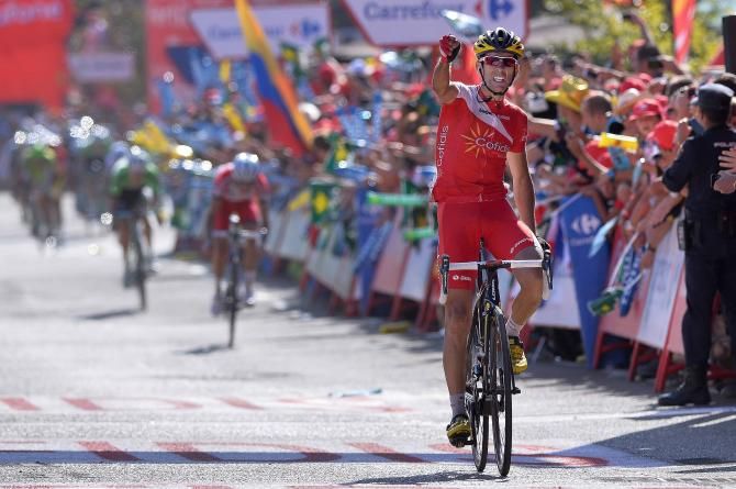 Daniel Navarro (Cofidis) held off the chasers
