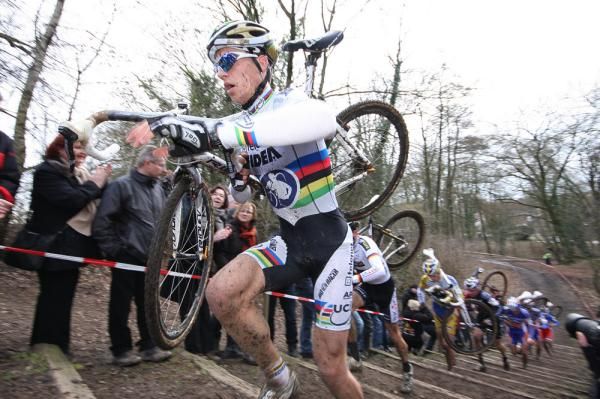 Stybar climbs in commanding fashion.