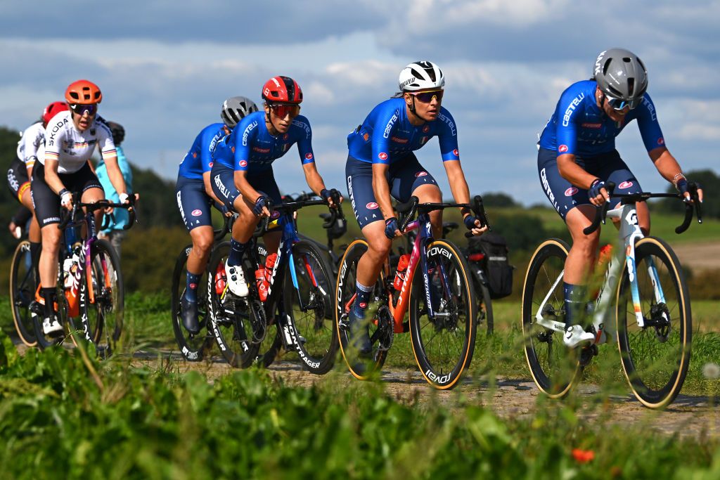 The Itaian team protected Elisa Balsamo all race