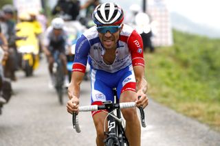 With team coach and older brother Julien Pinot’s help, Groupama-FDJ’s Thibaut Pinot rode strongly at the 2019 Tour de France, but was forced out of the race with an untimely thigh injury while in fifth place overall