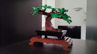 Lego Icons Bonsai Tree 10281-finished model.
