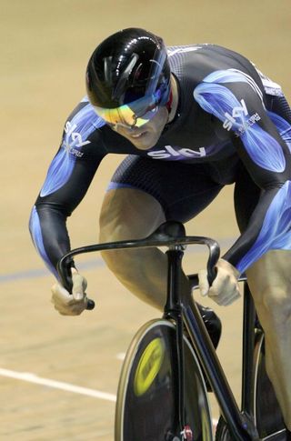 Sir Chris Hoy (Sky+ HD) continued to display his formidable condition in early qualifying for the men's sprint.