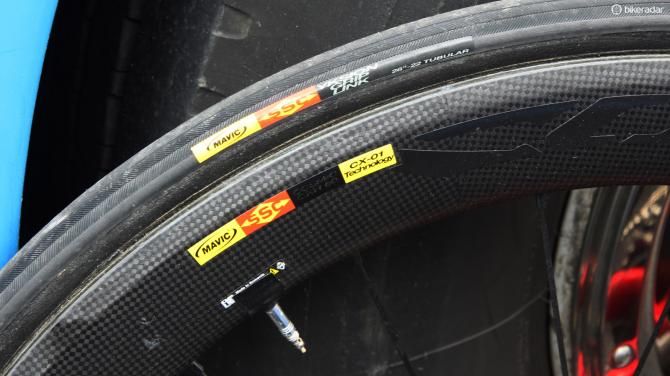 Rebadged Veloflex tubulars are glued to Mavic Cosmic CXR 60 carbon wheels on Tyler Farrar's (Garmin-Sharp) Cerv&eacute;lo S3