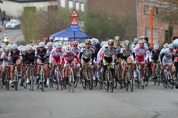 The bunch climbs early in the race, HTC-Columbia and Cervelo are controlling the front at the point along with Red Sun Cycling